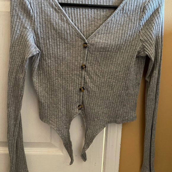 Long sleeve crop top - Picture 2 of 3